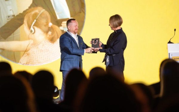 Oschadbank otrzymał wyróżnienie „Biznes bez barier” za rozwój własnego programu włączającego