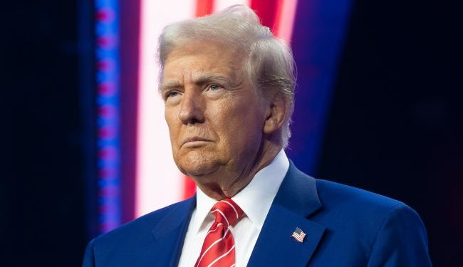 Inauguracja Trumpa 2025: Co dzieje się w USA i jak będzie przebiegać przekazanie władzy (online)