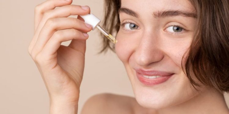 Jak stosować retinol dla skóry wrażliwej