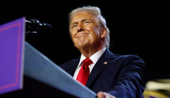 Prezydent PARIS: Trump próbuje zrobić coś dla Ukrainy w ciągu pierwszych 100 dni
