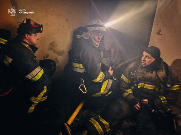 W obwodzie kijowskim zakończono likwidację skutków nocnego ataku Federacji Rosyjskiej &mdash ; Państwowe Pogotowie Ratunkowe (FOTO)