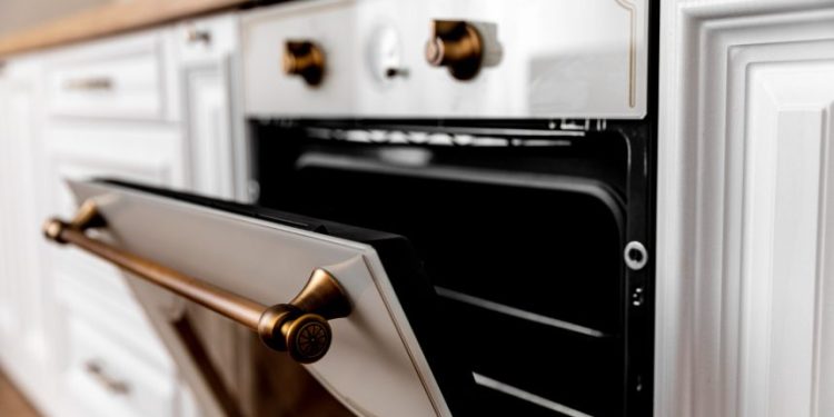 Skąd wiesz, że nadszedł czas na wymianę pieca? 5 głównych znaków