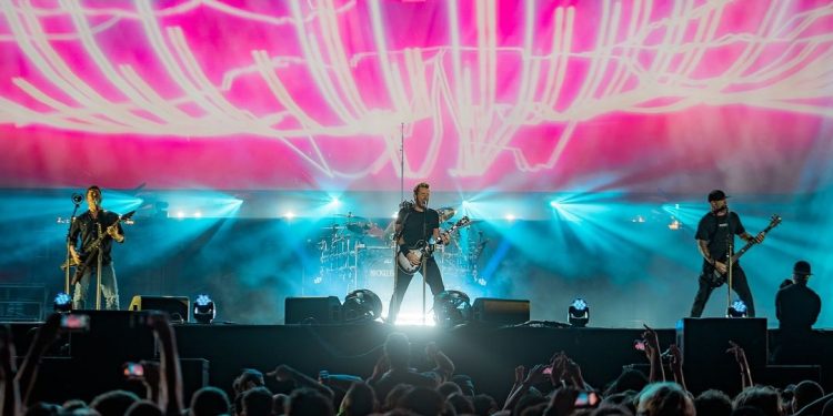 Nickelback publikuje teledysk do Tidal Wave: Zespół powraca na szczyt muzycznego Olimpu