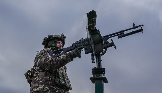 Rosja wystrzeliła nocą ponad sto dronów i Iskanderów: jak działała PPO