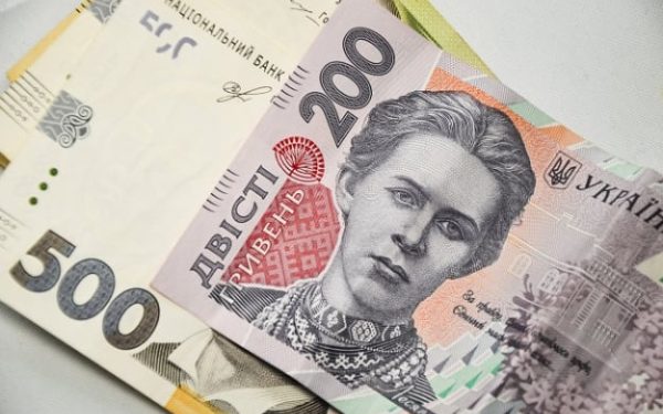 Kursy walut na wieczór 4 lutego: euro i dolar wzrosły na rynku międzybankowym