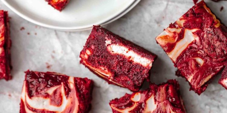 Co ugotować na Walentynki 2025: Przepis na sernik brownie
