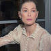 Gwiazda „Dumy i uprzedzenia” Rosamund Pike zauważona w biżuterii ukraińskiej marki