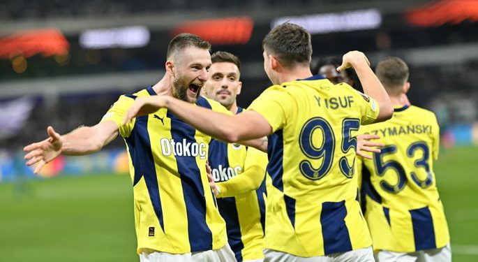 Fenerbahce oskarża trenera Galatasaray o prowokację po meczu Pucharu Turcji