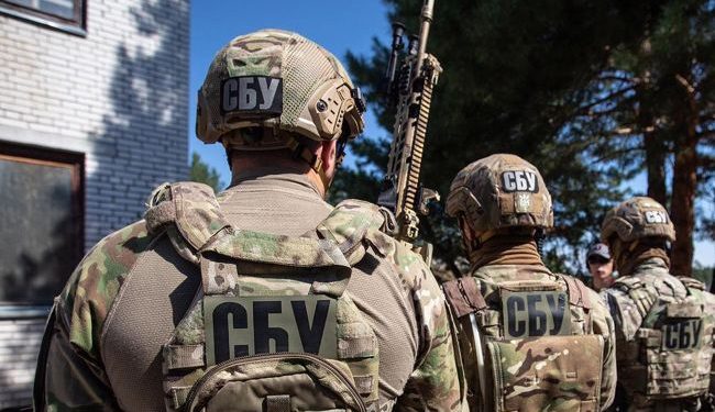SBU wrobiła obywateli, których Federacja Rosyjska pozyskała za fałszerstwa dotyczące „zewnętrznego zarządzania” Ukrainą