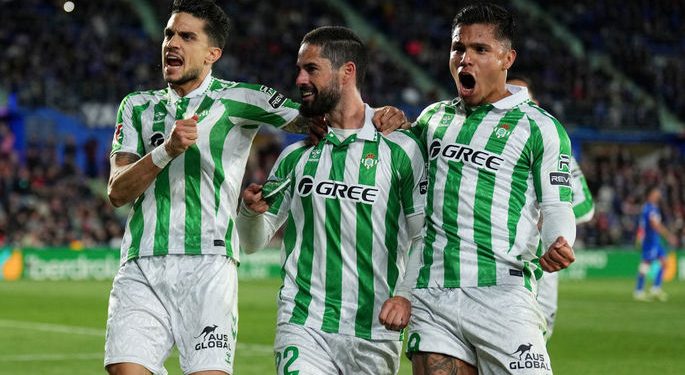 Tylko dwie wykorzystane szanse, mimo presji ze strony Andaluzji. Betis – Jagiellonia 2:0. Przegląd meczu