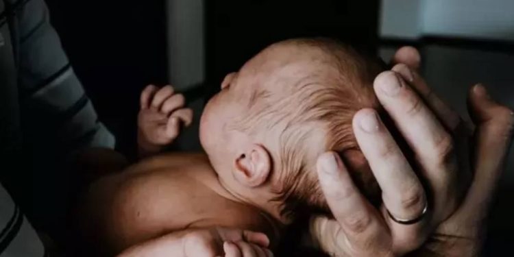 Co oznacza sen o niemowlęciu: dobra wróżba czy niepokój?