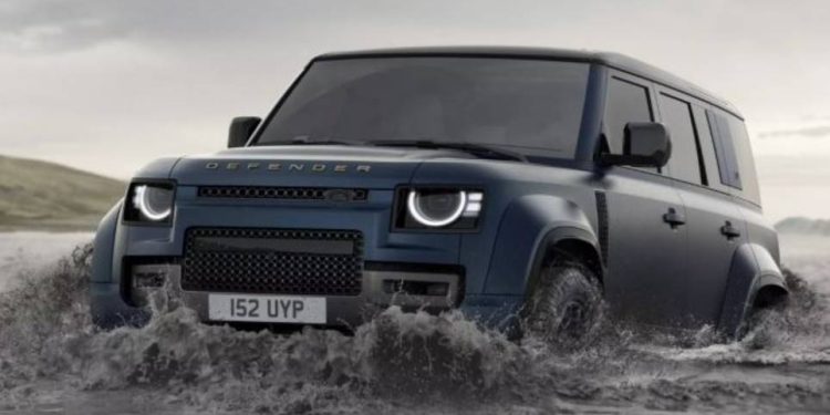 Land Rover odświeżył kultowego Defendera: pojawiły się nowe funkcje