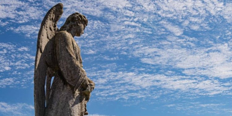 Dzień Anioła Wiktorii 2025: historia, tradycje, życzenia