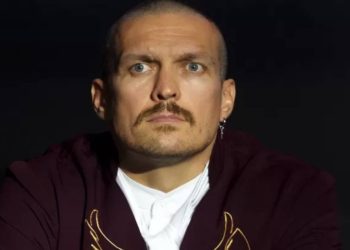 Ołeksandr Usyk wezwał Donalda Trumpa, aby zamieszkał przez tydzień w jego domu na Ukrainie, by osobiście doświadczyć realiów wojny i nocnych ataków Rosji.