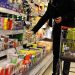 Na Ukrainie ceny artykułów spożywczych wzrosły o 20-30%, w tym ceny mięsa, produktów mlecznych i chleba, co potwierdzają dane Państwowej Służby Statystycznej.
