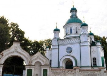 Dowiedz się, co oznacza sen o kościele: dokładna interpretacja snów z kościołem, kopułami lub ikonami. Znaczenie snu dla kobiet, mężczyzn i według dni tygodnia.