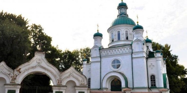 Dowiedz się, co oznacza sen o kościele: dokładna interpretacja snów z kościołem, kopułami lub ikonami. Znaczenie snu dla kobiet, mężczyzn i według dni tygodnia.