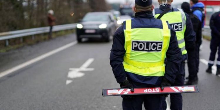 W Belgii zginęły żona i córka ukraińskiego żołnierza — ich ciała z ranami kłutymi znaleziono po pożarze, który najprawdopodobniej został podłożony celowo.