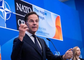 Rutte oświadczył, że droga Ukrainy do NATO jest nieodwracalna. Sojusz będzie kontynuował wsparcie, przeznaczając 35 miliardów euro na bieżący rok i wspierając pokojową przyszłość.