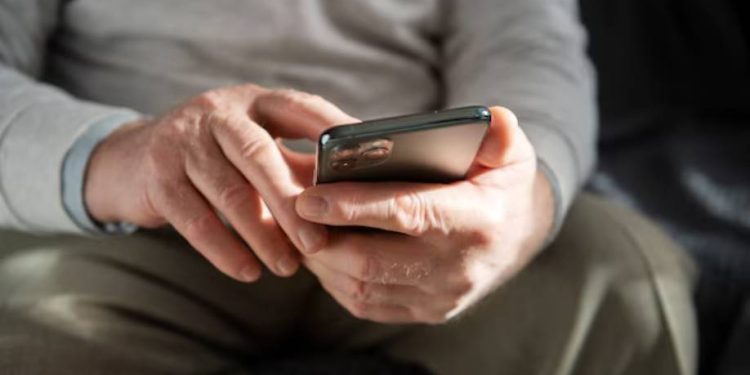 W Ukrainie uruchomiono nową usługę elektroniczną "Moja identyfikacja", która pozwoli emerytom uniknąć wstrzymania wypłat emerytalnych dzięki online'owej identyfikacji.