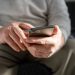 W Ukrainie uruchomiono nową usługę elektroniczną "Moja identyfikacja", która pozwoli emerytom uniknąć wstrzymania wypłat emerytalnych dzięki online'owej identyfikacji.