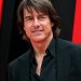Tom Cruise trafił do Księgi Rekordów Guinnessa, wykonując 16 płonących skoków spadochronowych podczas kręcenia nowego filmu „Mission: Impossible”.