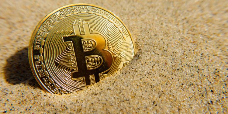 Bitcoin ustanowił nowy rekord: kurs kryptowaluty osiągnął 112 tysięcy dolarów w nocy z 9 na 10 lipca, przekraczając wcześniejszy rekord 109 tysięcy.