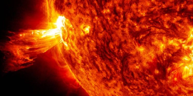 Sprawdź prognozę burz magnetycznych na 13 lipca 2025! Dowiedz się, jak geomagnetyzm wpływa na zdrowie, technologie i samopoczucie oraz jak się chronić przed jego skutkami.