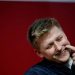 W Niemczech przed sądem stanie komik Sebastian Gotz za żarty o zamachu na Trumpa. Prokuratura oskarża go o nawoływanie do przestępstw.