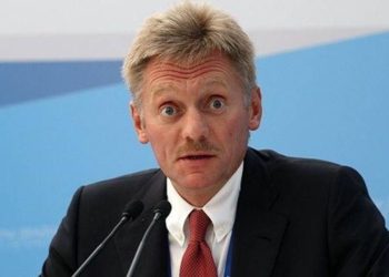 Na Kremlu zaprzeczono informacjom o przygotowaniach do spotkania Putina z Trumpem i Xi Jinpingiem, komentując pogłoski o możliwej wizycie w Chinach we wrześniu.