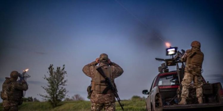 W nocy z 3 na 4 lipca Rosja zaatakowała Ukrainę rekordową liczbą dronów Shahed – ponad 330. Głównym celem ataku był Kijów. Odnotowano trafienia i zniszczenia.