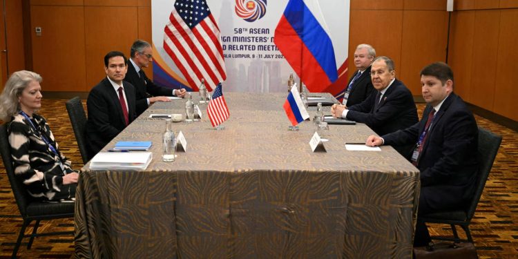 Marco Rubio poinformował, że Siergiej Ławrow zaproponował nowe podejście do zakończenia wojny w Ukrainie. USA oczekują wyraźnej „mapy drogowej” pokoju.