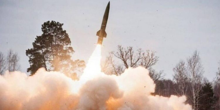 ISW ostrzega przed wzrostem ataków rakietowych i dronowych ze strony Rosji jesienią 2025 roku — Rosja zwiększa produkcję zbrojeniową, a Ukraina potrzebuje wzmocnienia obrony przeciwlotniczej.