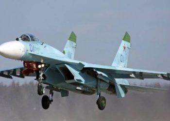 W obwodzie niżnonowogrodzkim w Rosji rozbił się myśliwiec Su-27, piloci się katapultowali. Jeden został odnaleziony, drugi jest poszukiwany. Brak zniszczeń na ziemi.