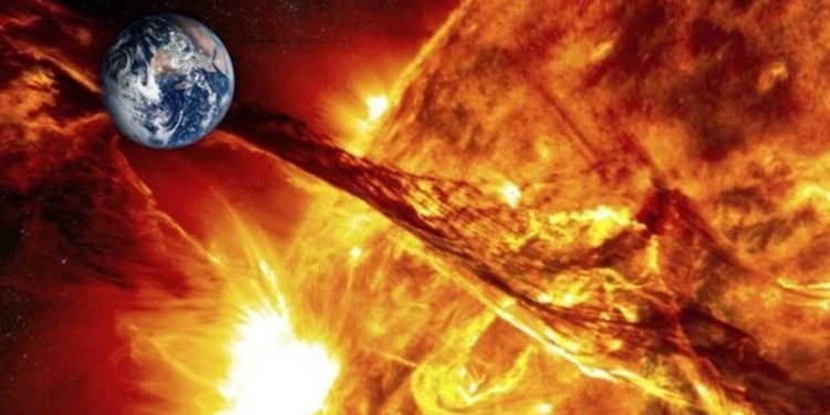 Przewidywana burza magnetyczna 1 sierpnia 2025 roku może wpłynąć na komunikację satelitarną, GPS oraz samopoczucie ludzi. Dowiedz się, jak się przygotować i czego się spodziewać.