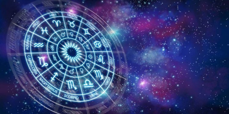 Poznaj horoskop na 4 lipca 2025 roku dla wszystkich znaków zodiaku. Prognoza astrologiczna, wpływ burz magnetycznych i porady na ten dzień.