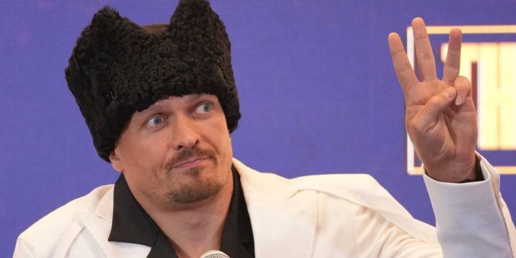 Ołeksandr Usyk uciszył zgiełk na konferencji prasowej frazą Don’t push the horses. Co ona oznacza, dlaczego obcokrajowcy jej nie zrozumieli i kto wymyślił mema.