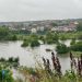 Po ulewie we Lwowie rzeka Zubra wystąpiła z brzegów — woda podniosła się do trzech metrów, zalewając domy i drogi. Zubra dzieli dolinę ze Szczyrką.