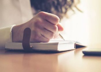 Kuż czy już? Dowiedz się, która forma jest poprawna i jak unikać najczęstszych błędów w pisowni. Prosty przewodnik po języku polskim.