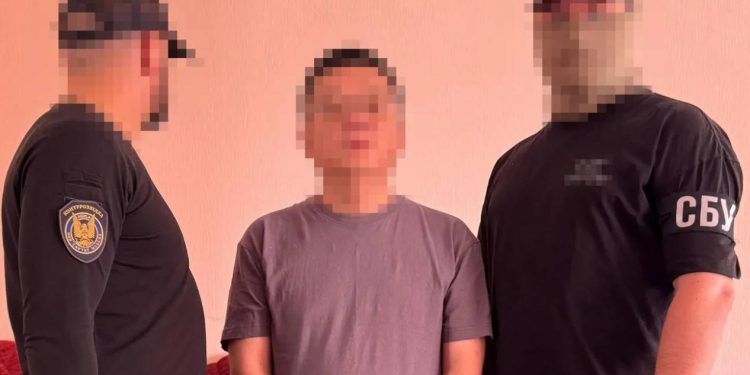 Chiny oświadczyły, że analizują sprawę zatrzymania dwóch swoich obywateli na Ukrainie, podejrzanych o próbę wywiezienia tajnych danych dotyczących systemu rakietowego „Neptun”.