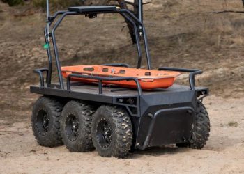 Na froncie w Ukrainie pojawił się robot Ratel H, który transportuje ładunki do 1,5 tony, ewakuuje rannych i działa w nocy — opracowanie Brave1 zmienia zasady walki.