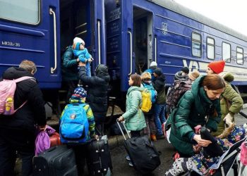 Co oznacza sen o ewakuacji: sprawdź, jak interpretować sen o ucieczce, ratunku, pożarze lub katastrofie. Szczegółowa analiza znaczeń snu.