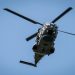 Wojskowy helikopter spadł do rzeki koło Grimmy w Niemczech. Pilot jest uznawany za zaginionego, na miejscu wypadku nastąpił wyciek paliwa, trwają działania ratunkowe.