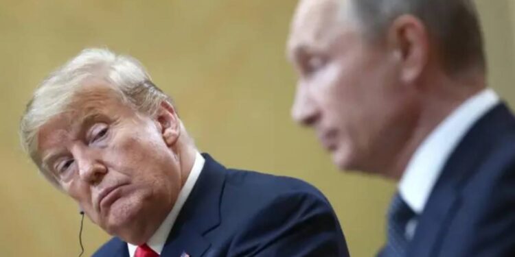 Putin zasugerował możliwość spotkania z Trumpem w Zjednoczonych Emiratach Arabskich, nazywając ten kraj jednym z potencjalnie odpowiednich miejsc do rozmów.
