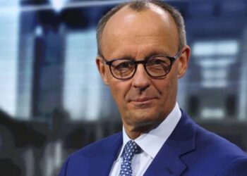 Zełenski i europejscy liderzy spotkają się z Trumpem w Waszyngtonie: rozmowy o bezpieczeństwie, wsparciu dla Ukrainy i sankcjach przeciwko Rosji.