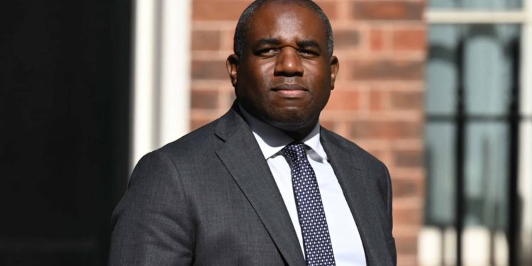 David Lammy przyznał, że czuł się winny z powodu kłótni Zełenskiego i Trumpa, uznając, że nie zdążył przygotować ukraińskiej strony do spotkania.
