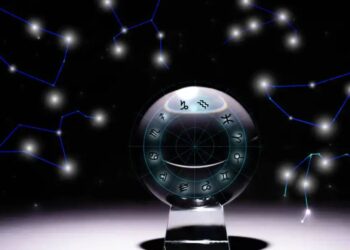 Horoskop na 16 sierpnia 2025 roku dla wszystkich znaków zodiaku. Prognoza na dzień pomoże znaleźć harmonię, podjąć ważne decyzje i naładować się energią.