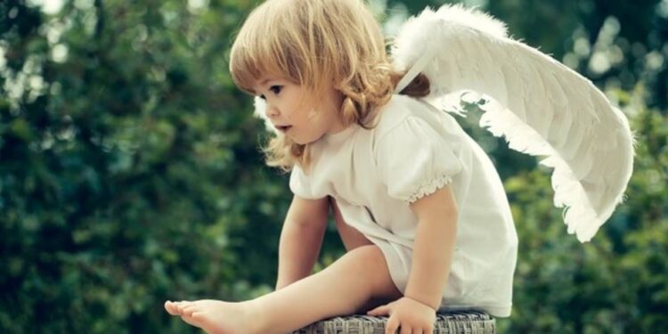 Find out when Renata’s Name Day is celebrated, the meaning of the name, celebration traditions, and ideas for greeting cards, poems, and gifts.