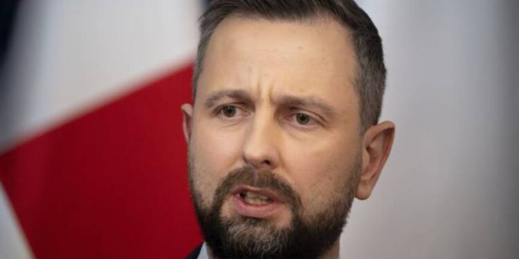 W Polsce otwierany jest drugi co do wielkości poligon szkoleniowy dla ukraińskich i polskich żołnierzy przy wsparciu NATO i Norwegii.
