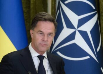 NATO potwierdza ścisłą koordynację z Polską po wybuchu rosyjskiego drona w województwie lubelskim, podkreślając gotowość do wspólnej reakcji.